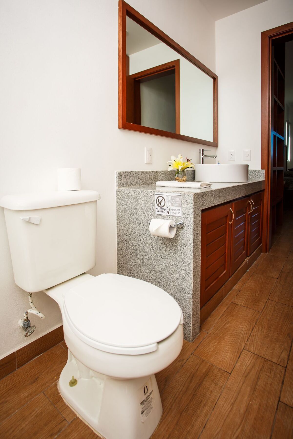 The Hybrid Apartamento
