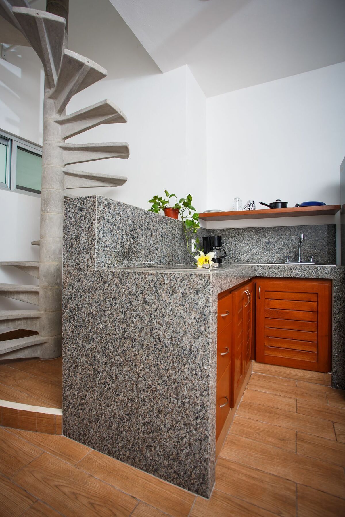 The Hybrid Apartamento