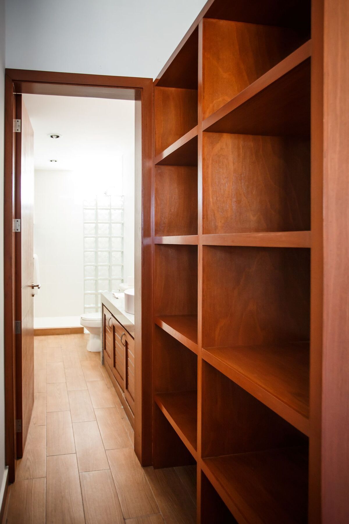 The Hybrid Apartamento *