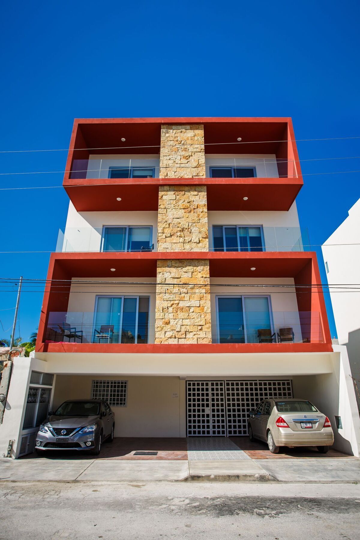 The Hybrid Apartamento